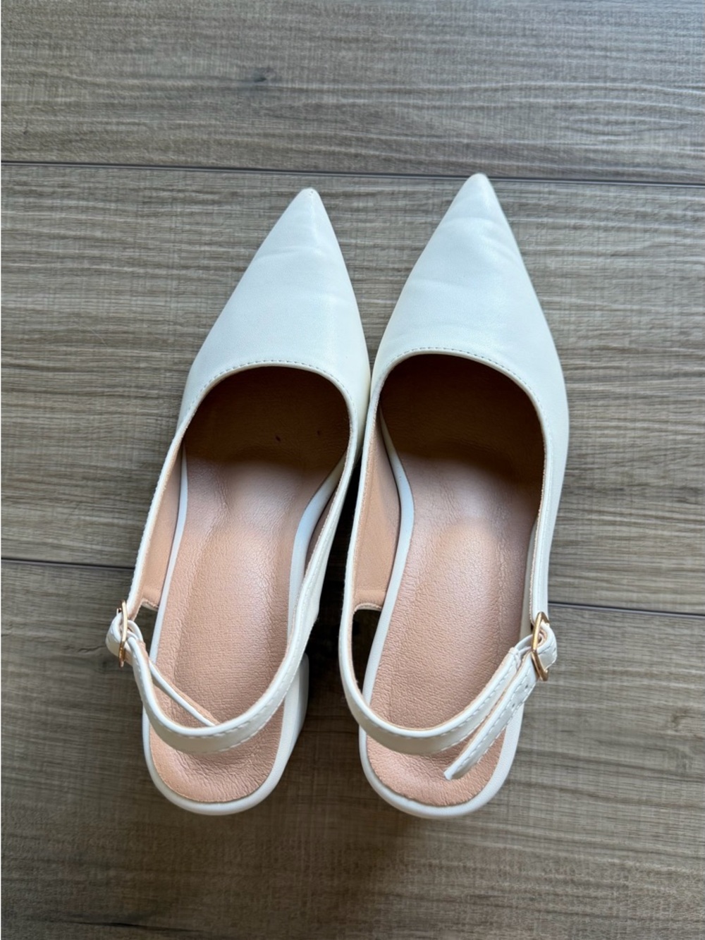 Pointed Toe Slingback Heels in Cream